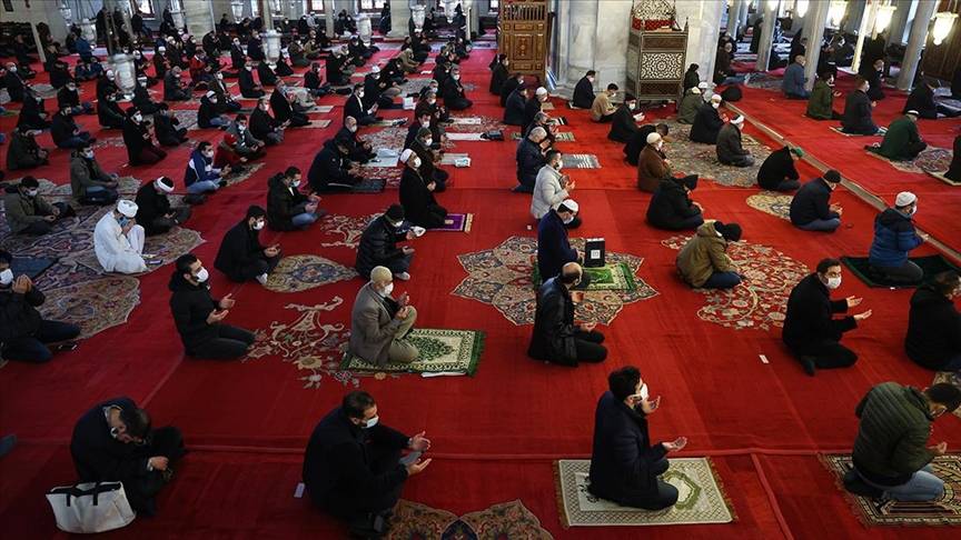 Cuma namazı saat kaçta? 24 Ekim 2025 İstanbul, Ankara ve İzmir için Diyanet Cuma namazı vakitlerini açıklandı! 5